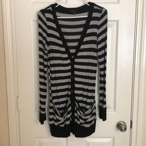 Forever 21 light weight, longer cardigan